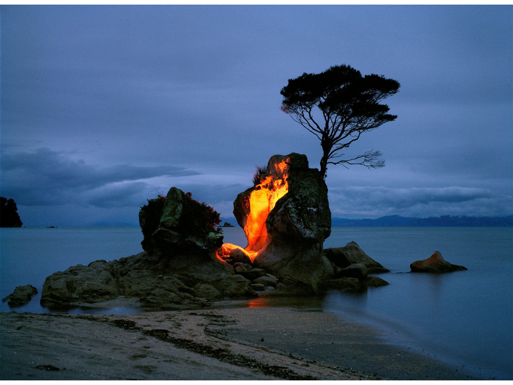 TO PLAY WITH FIRE, NEW ZEALAND